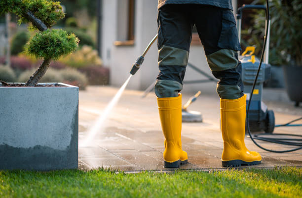 Why Choose Our Certified Pressure Washing Experts for Your Project Needs in Inverness Highlands North, FL?